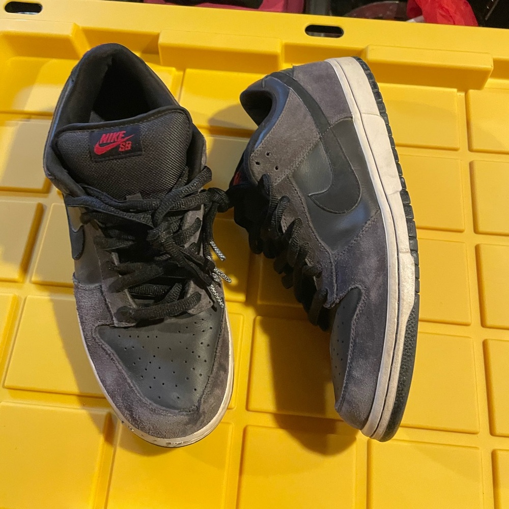 Nike SB Dunk Low Pro size 12 Men's Black and Gray Shoes